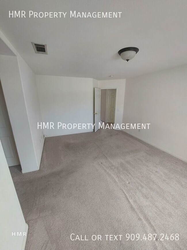 Building Photo - Tranquil Oasis: 4 Bedroom 3 Bath Two-Story