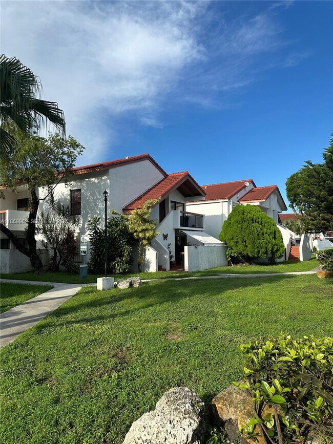 Building Photo - 7555 SW 153rd Pl