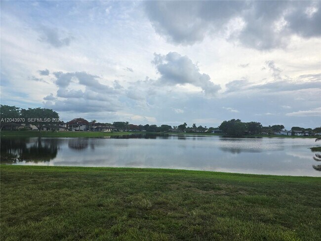 Building Photo - 4586 SW 139th Ct