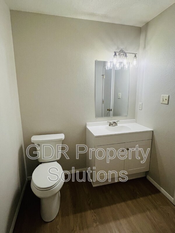 Building Photo - 1116 Coal Ave SW