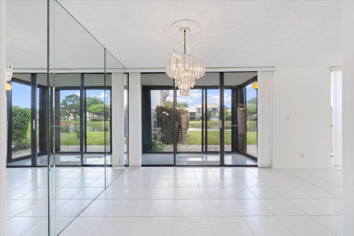 Building Photo - 609 Bridgewood Dr