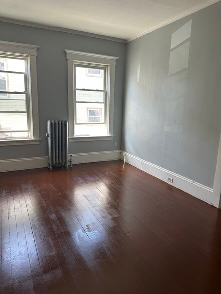Building Photo - 172 South St