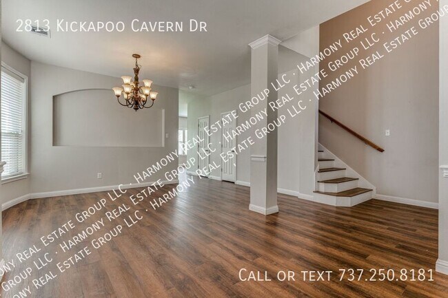 Building Photo - 2813 Kickapoo Cavern Dr