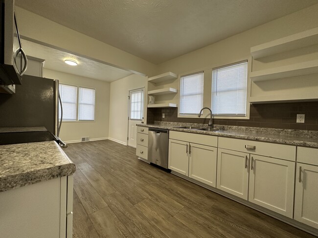 Kitchen - 2512 Adams St