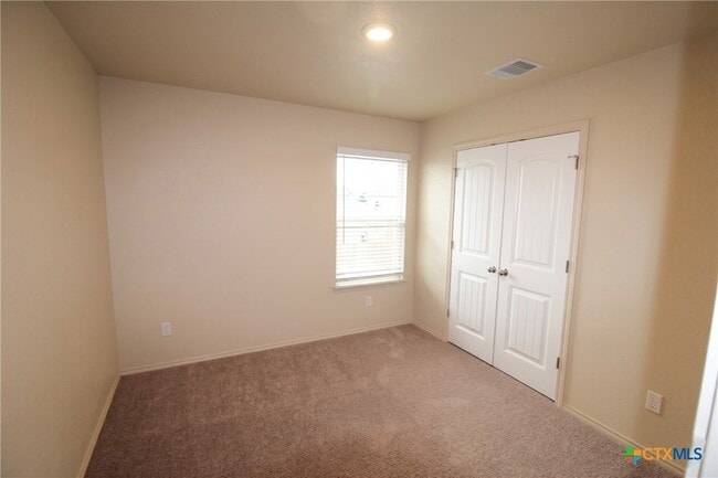 Building Photo - 1705 Montell St