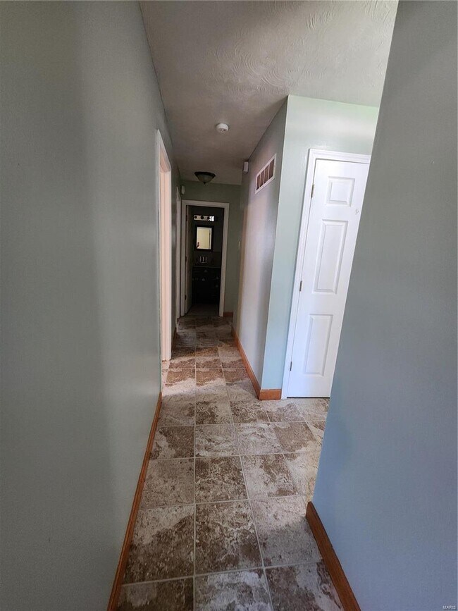 Building Photo - 2332 Viminal Ct