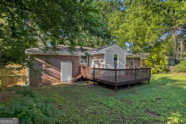 Building Photo - 3718 Daisy Dr