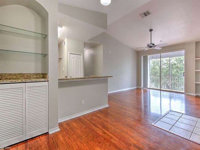 Building Photo - 2 br, 1 bath Condo - 5703 Legacy Crescent ...