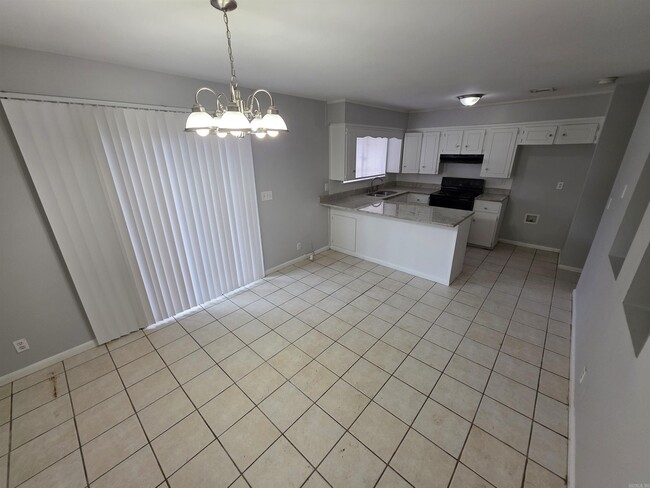 Building Photo - 8904 Merrymen Rd