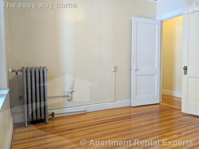 Building Photo - 5 Craigie Cir