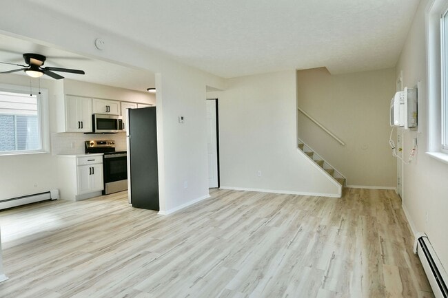 Building Photo - 72-78 S Roanoke