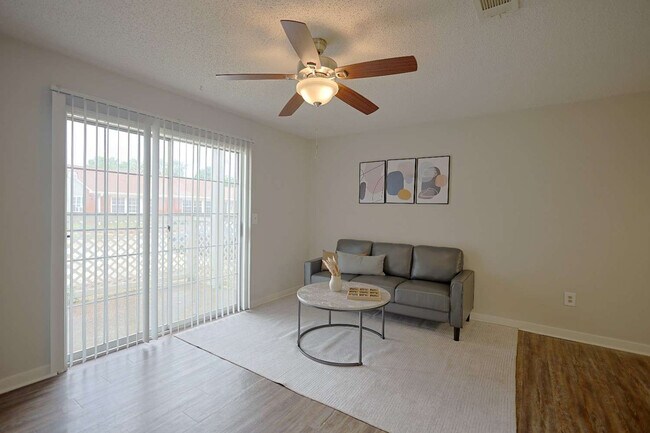 Building Photo - 50 Northtown Dr