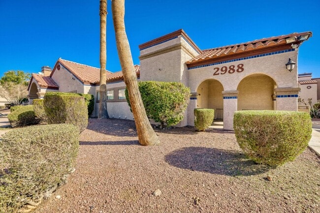 Building Photo - Upgraded 2 Bedroom Condo in a Gated Community!