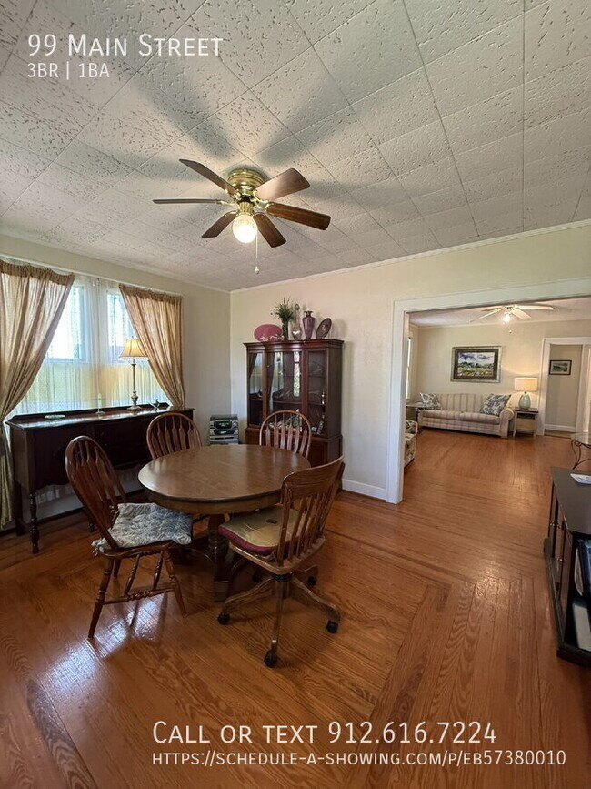 Building Photo - 99 Main St