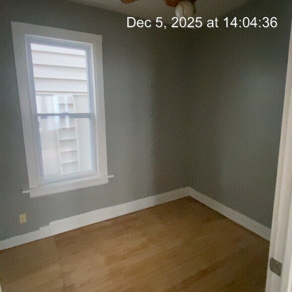 Building Photo - 823 E Clarke St