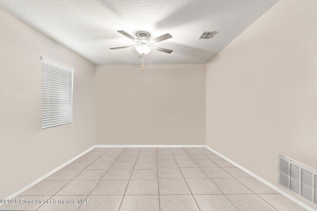 Building Photo - 194 Argyll Dr