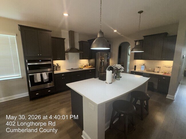 Building Photo - 402 Longthorpe Rd