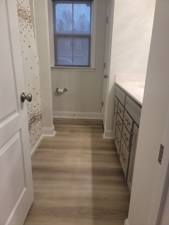 Building Photo - Like New RANCH Home in Stallings! WiFi and...