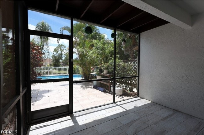 Building Photo - 26510 Southern Pines Dr