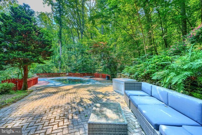 Building Photo - 2101 Tufton Ave