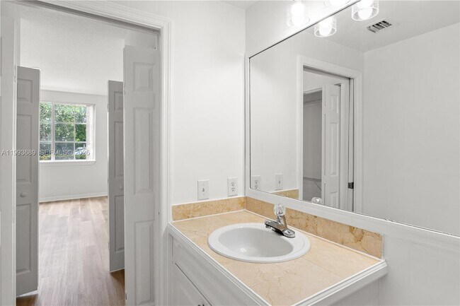 Building Photo - 6851 SW 44th St