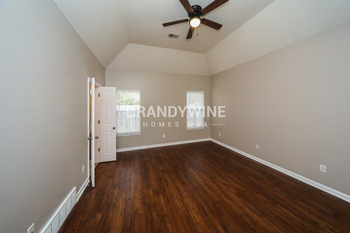 Building Photo - 6828 Kamali Ave