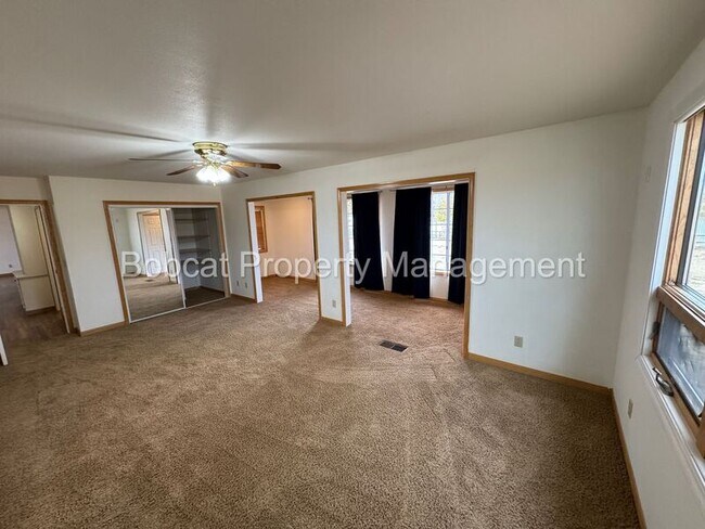 Building Photo - 3722 Lyla Ln