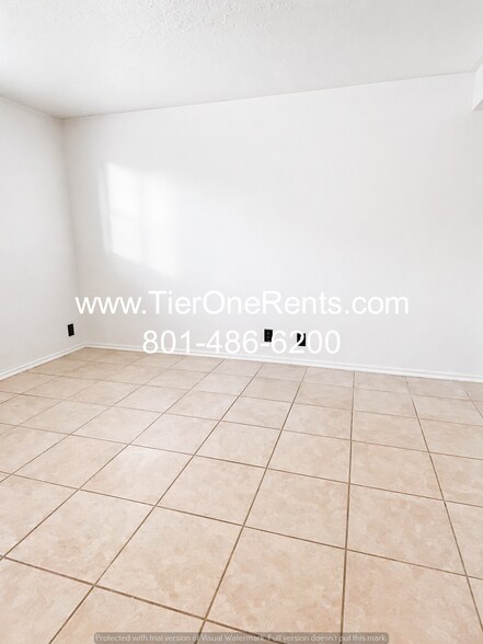 Building Photo - **MOVE IN SPECIAL** $300 off first month's rent