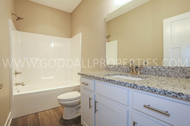 Building Photo - 16726 Wilden Dr