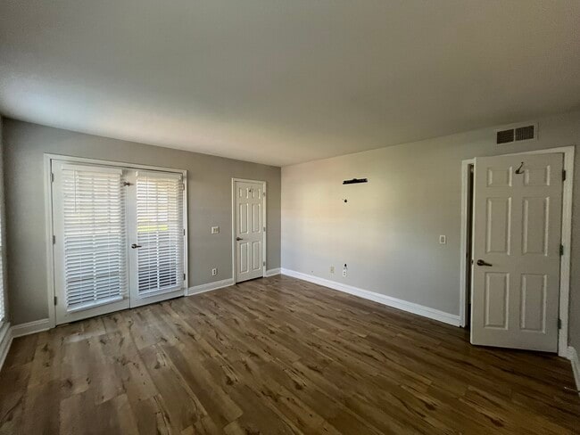 Building Photo - 1312 Bass Dr