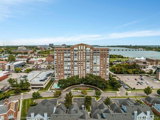 Building Photo - 250 E Harbortown Dr