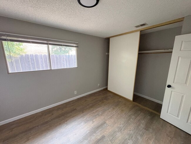 Building Photo - 1426 Callen St