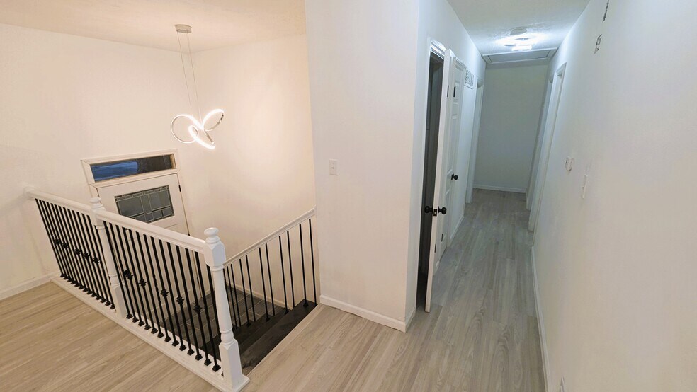 Building Photo - 6454 Boca Grande Blvd