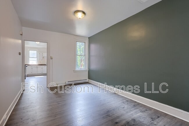 Building Photo - 464 Lafayette St