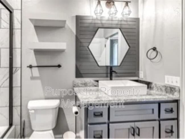 Building Photo - 115 Weaver Rd