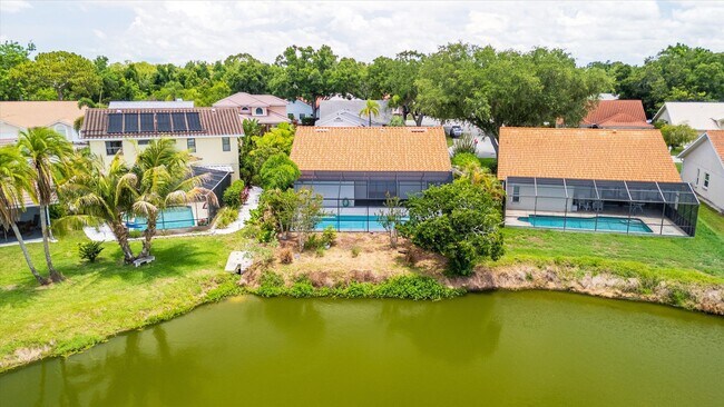 Building Photo - Stunning 3 Bed/ 2 Bath Pool Home in Longwood Run ~ UTC