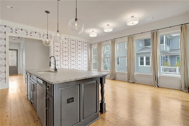 Building Photo - 10559 Serenbe Ln