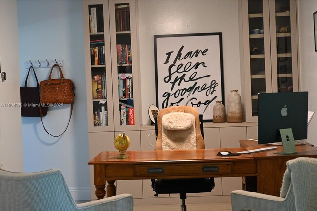 Building Photo - 14229 Stirrup Ln