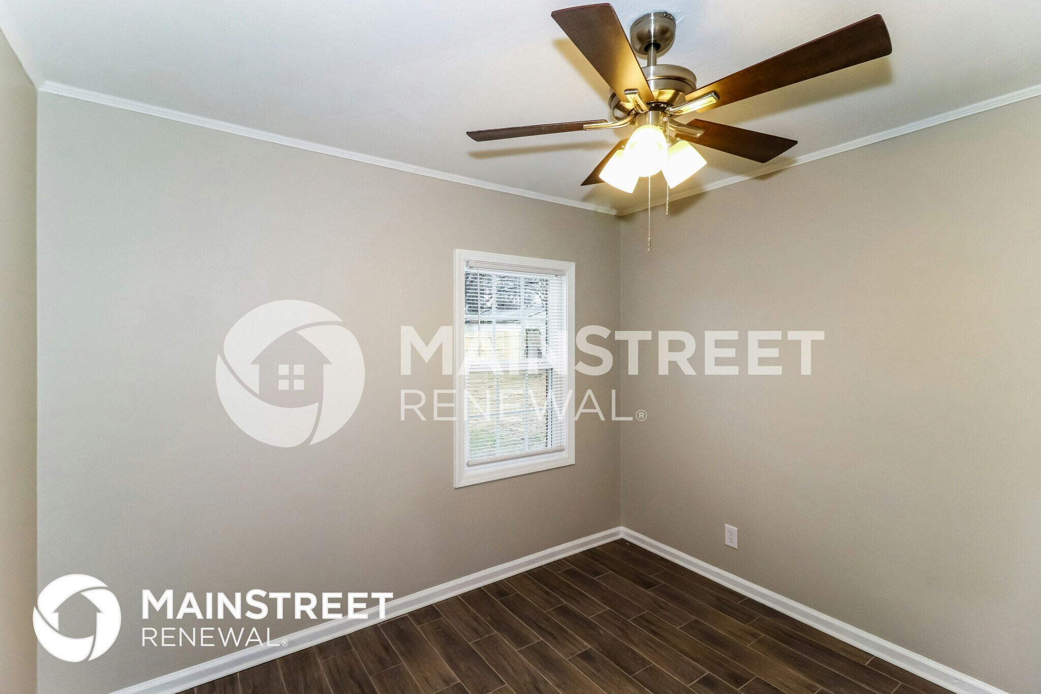 Building Photo - 4817 Durbin Ave