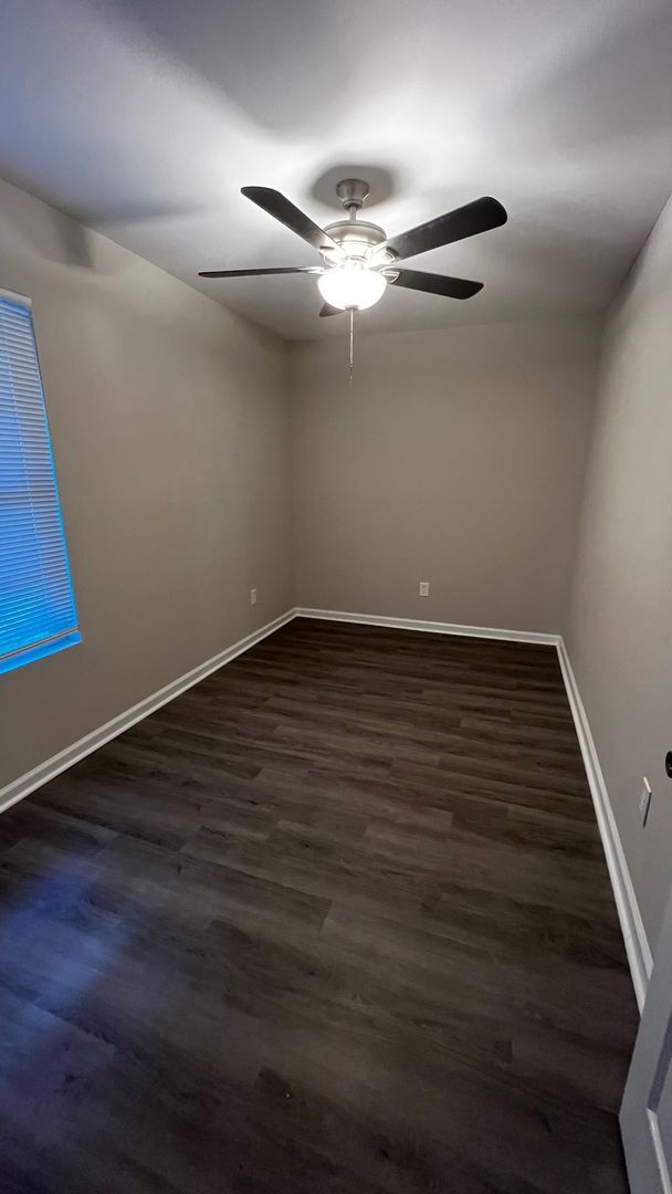 Building Photo - BRAND NEW 3bd/2ba Bungalow Renovation!!! -...