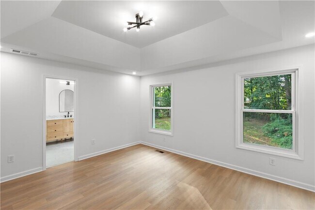 Building Photo - 3412 Camens Ct NE