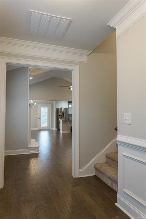 Building Photo - 1133 Benjamin Wy