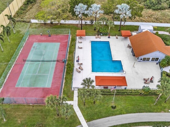 Building Photo - 15212 W Tranquility Lake Dr