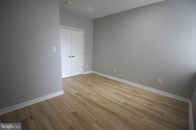 Building Photo - 20 Swan St