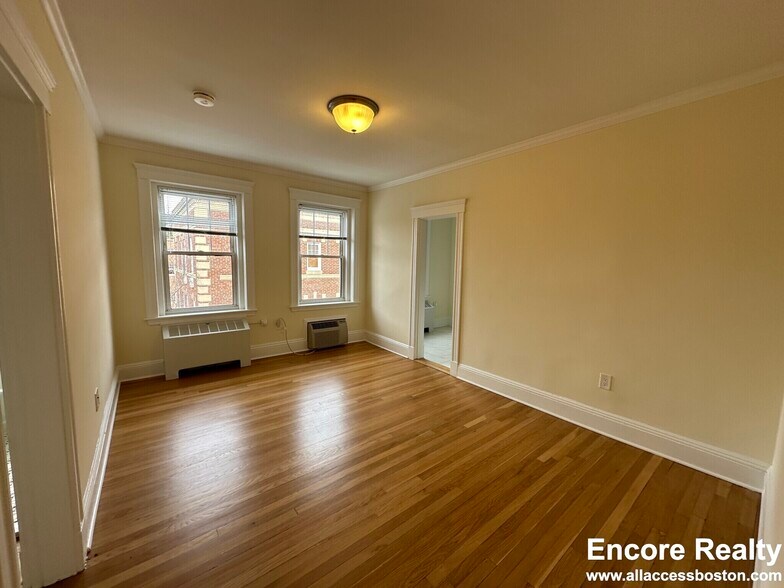 Building Photo - 22 Chauncy St