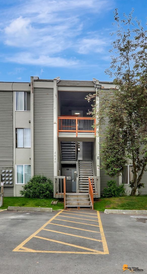 Building Photo - Cozy Condo for Rent in East Anchorage!