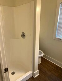 Building Photo - 624 S Fess Ave