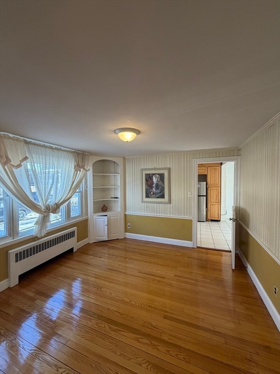 Building Photo - 632 W Roxbury Pkwy