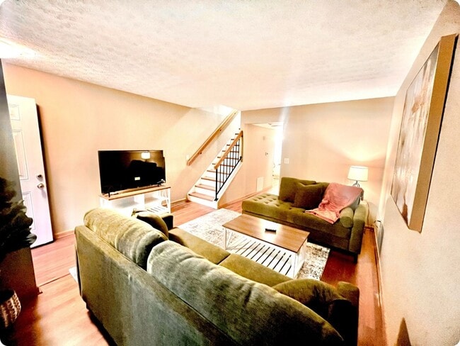 Building Photo - 4319 Frontenac Dr