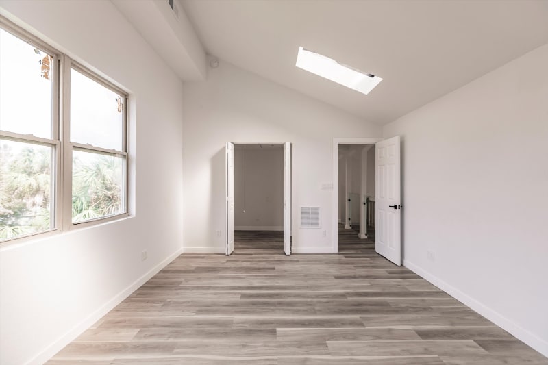 Building Photo - 21048 Peachland Blvd